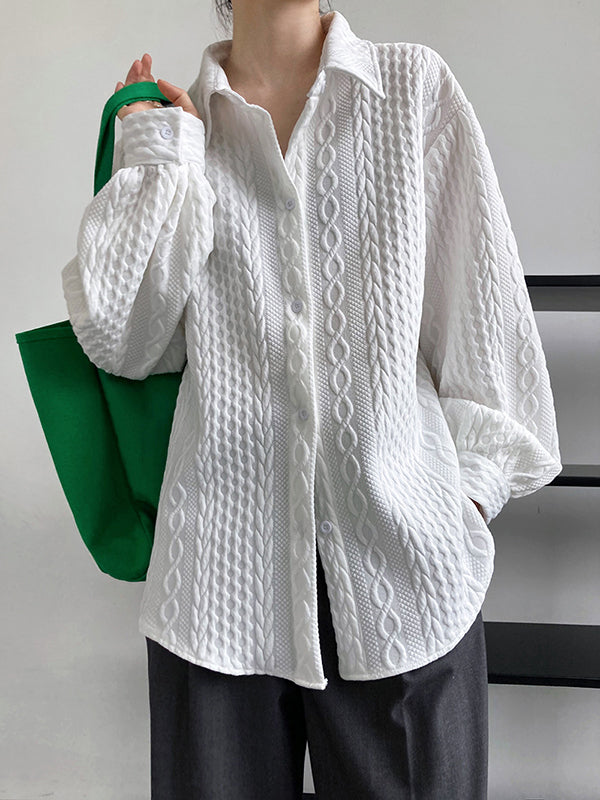 Sophisticated Blouse with a Clean Classic Look