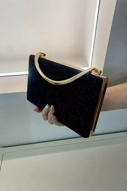Well Tailored Bag with a Graceful Silhouette