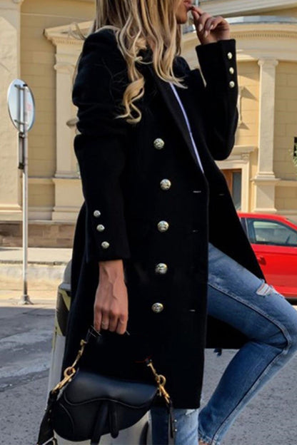 Effortlessly Elegant Garment with a Timeless Design