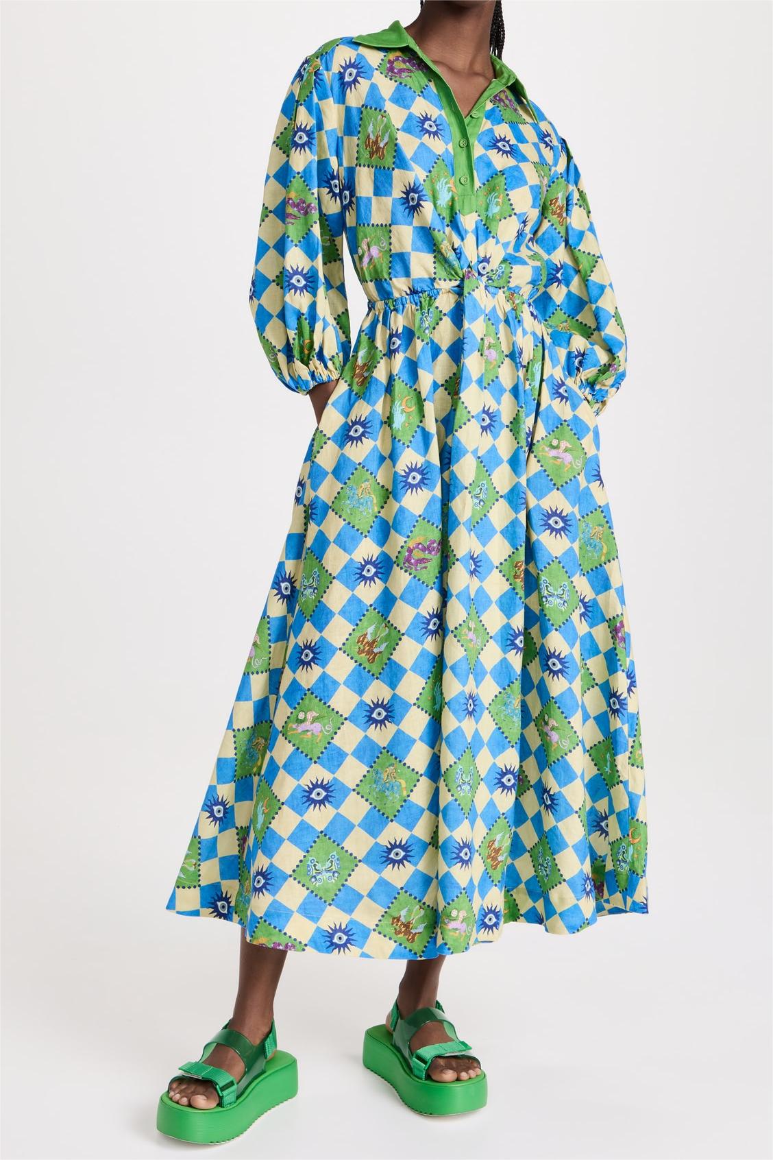 Gracefully Styled Dress for Any Occasion