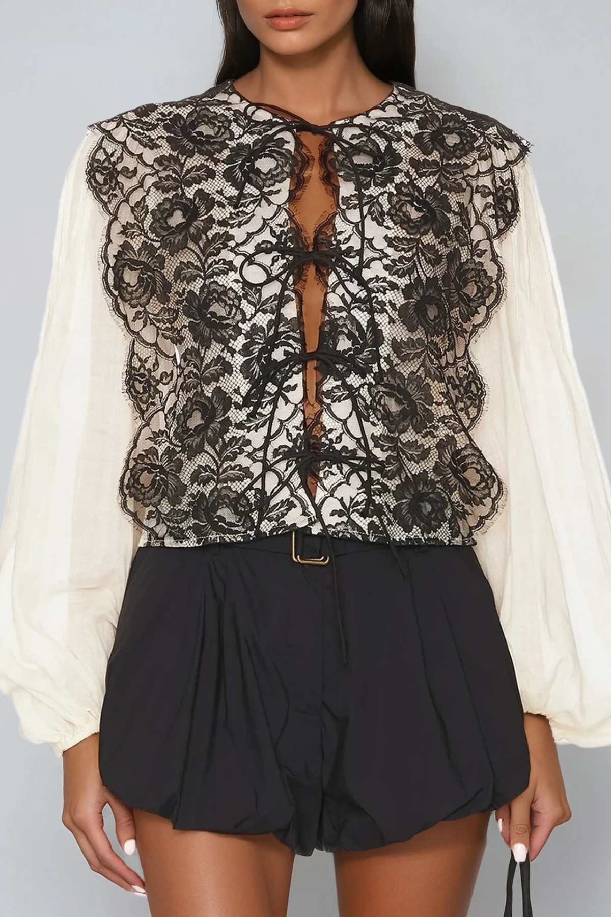 Beautifully Finished Top in a Timeless Design