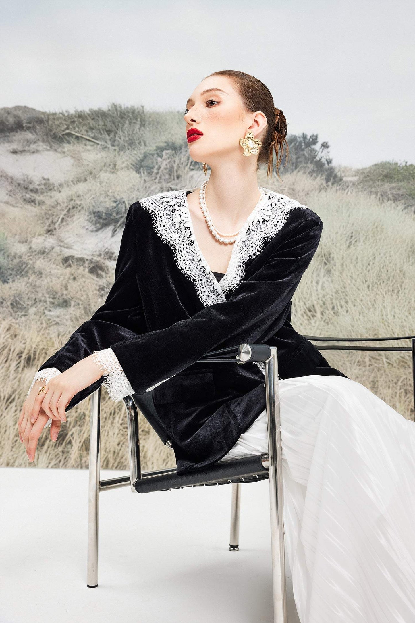 Effortlessly Elegant Garment with a Timeless Design