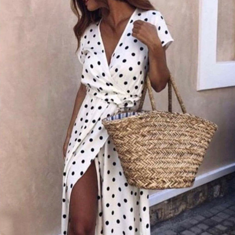 Classic Vintage & Enduringly Stylish Dress