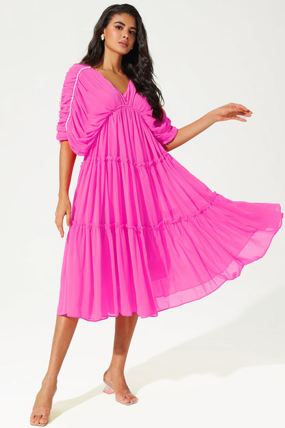 Well Tailored Dress with a Graceful Silhouette