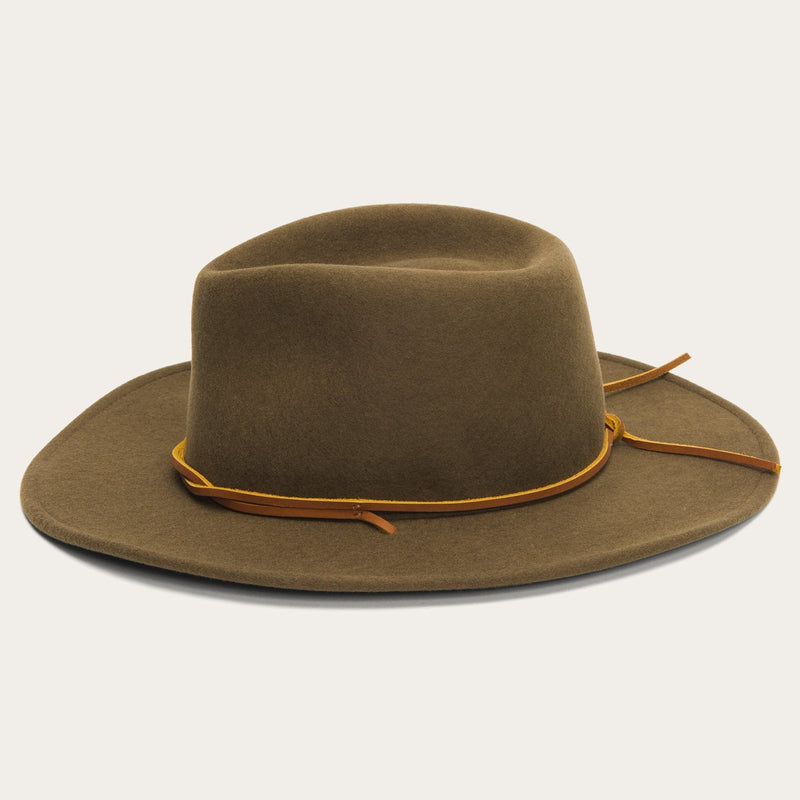 Effortlessly Elegant Garment with a Timeless Design