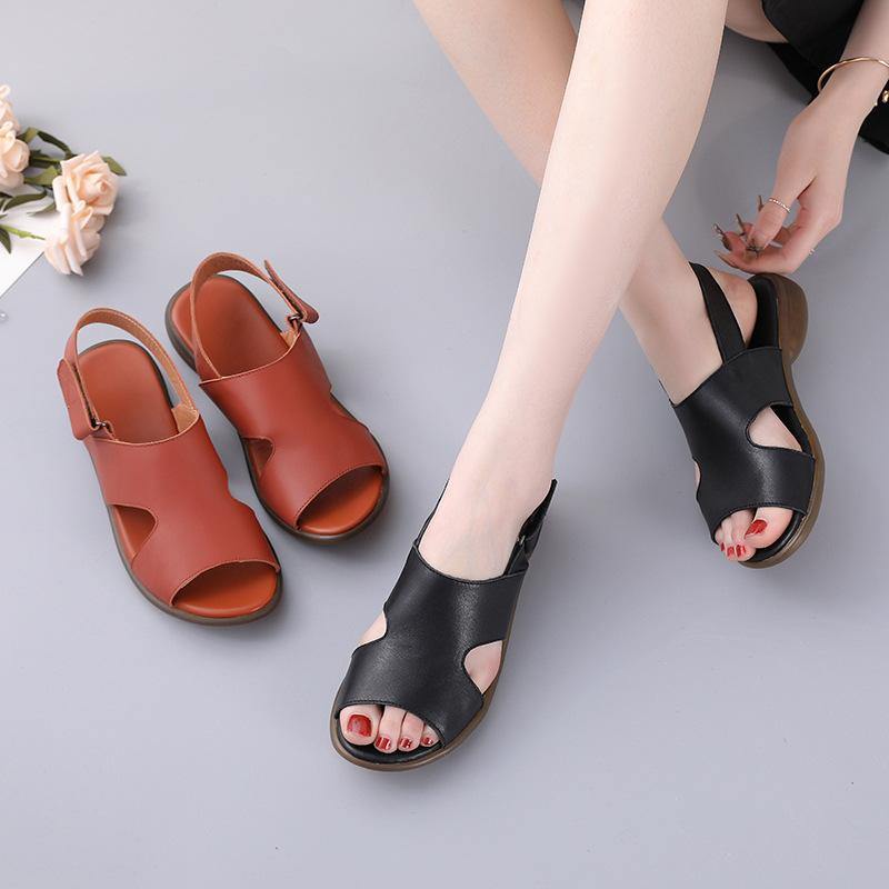 Beautifully Crafted Sandals in a Classic Style