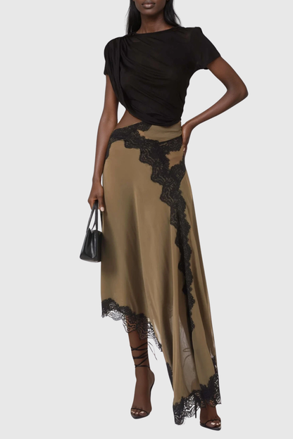 Sophisticated Garment with a Clean Classic Look