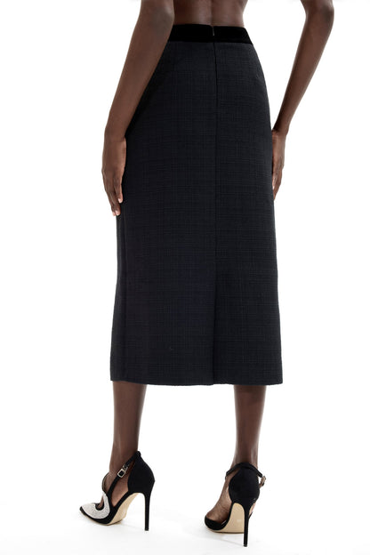 Beautifully Finished Garment in a Timeless Design