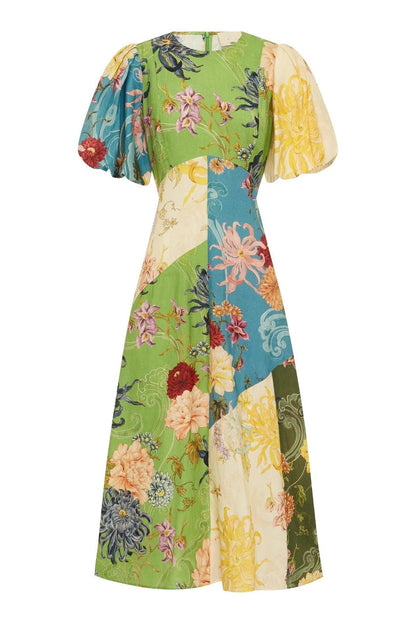 Beautifully Finished Garment in a Timeless Design