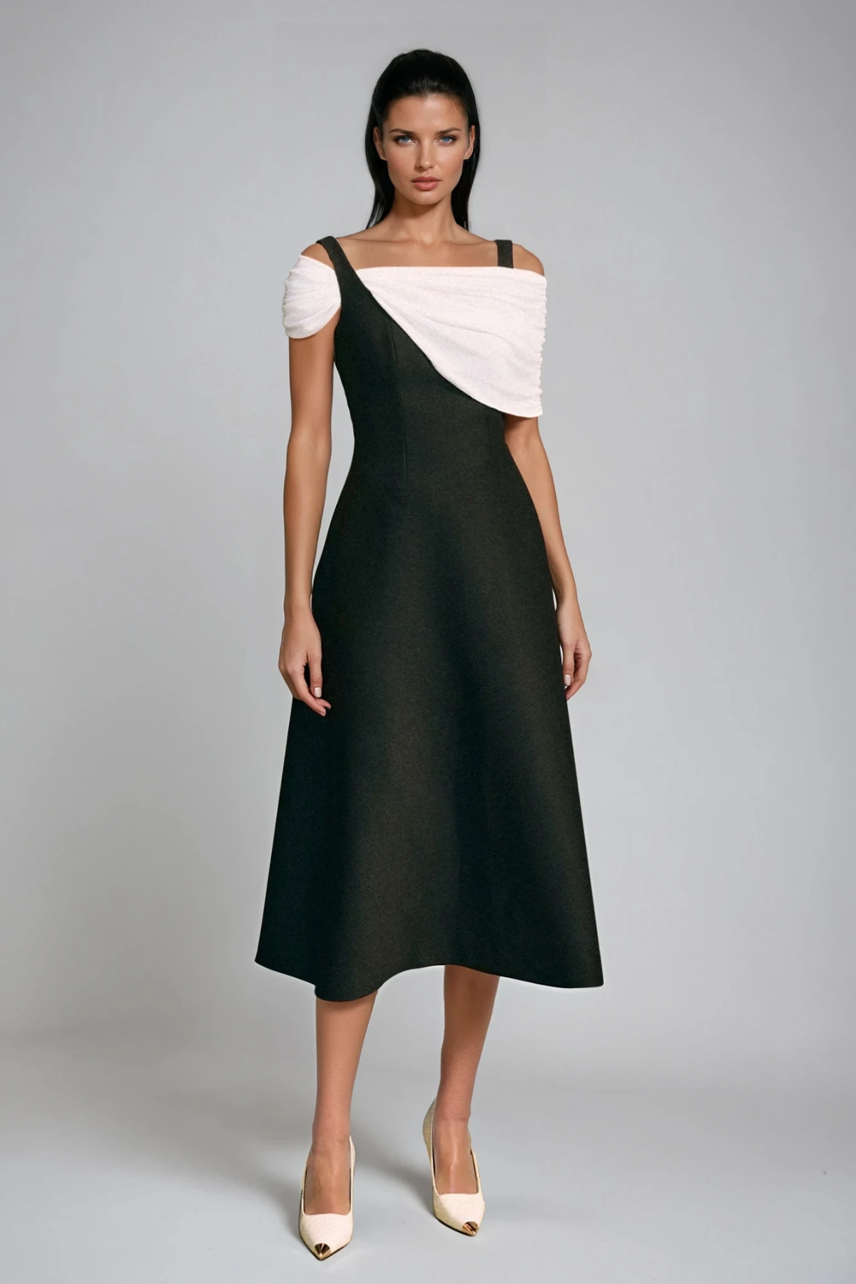 Sophisticated Dress with a Clean Classic Look