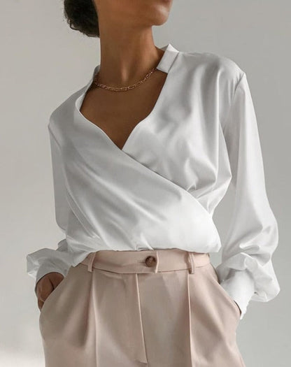 Effortlessly Elegant Shirt with a Timeless Design