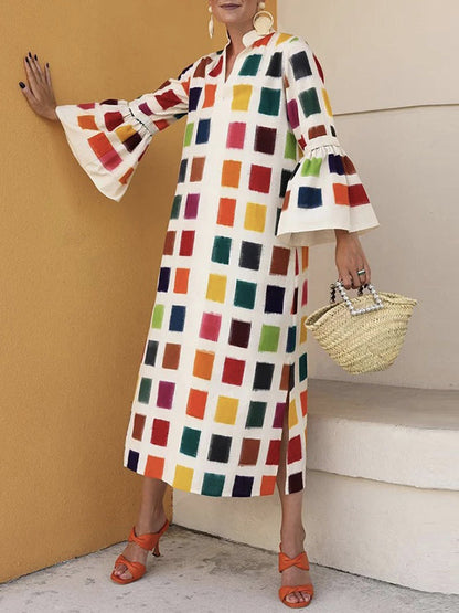 Classic Vintage Dress with a Flattering Fit