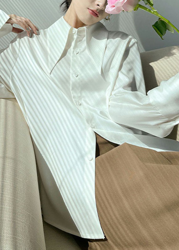 Well Tailored Shirt with a Graceful Silhouette