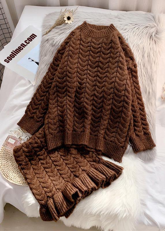 Well Tailored Sweater with a Graceful Silhouette