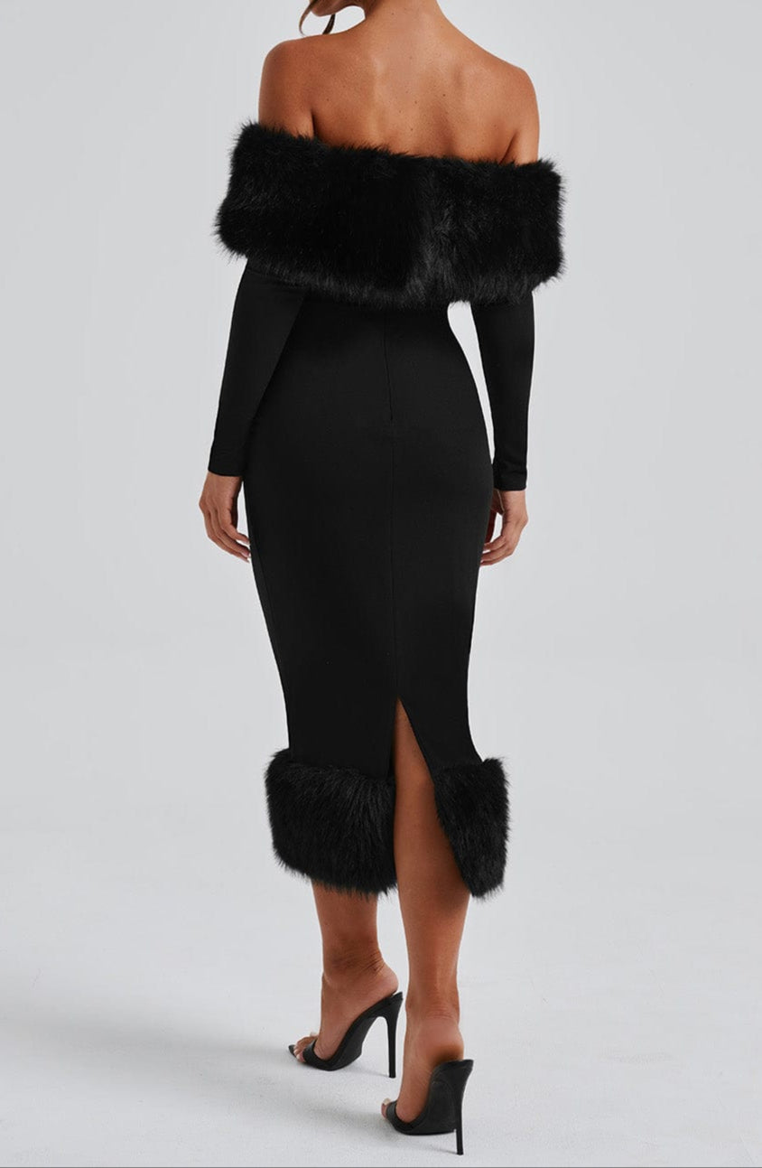 Classic Vintage Dress with a Flattering Fit