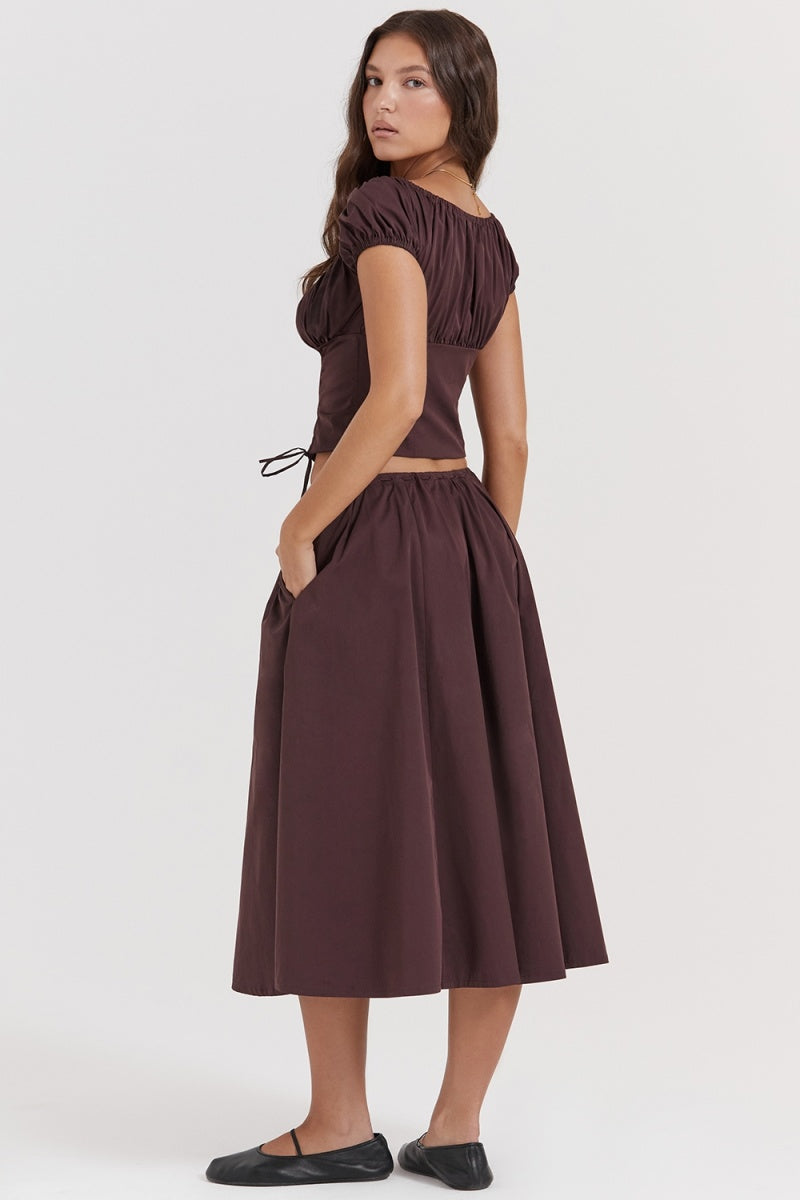 Well Tailored Garment with a Graceful Silhouette