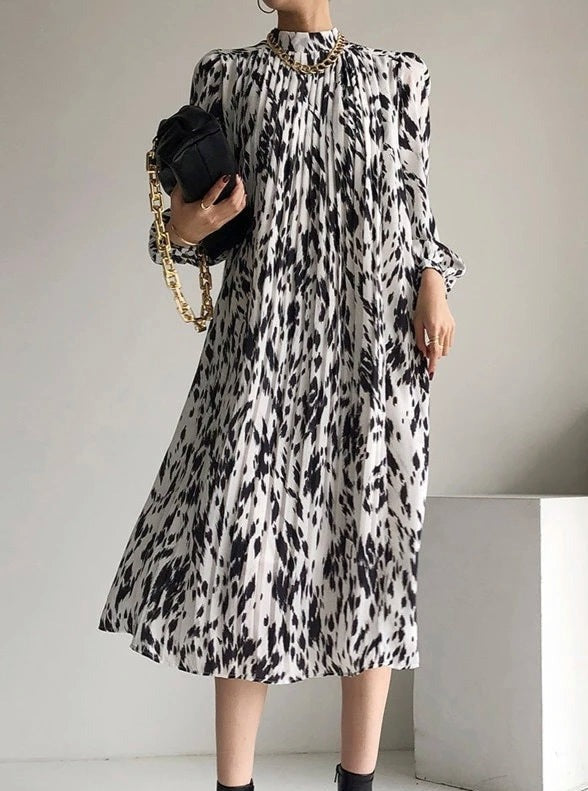 Sophisticated Dress with a Clean Classic Look