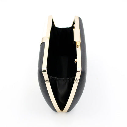 Sophisticated Bag with a Clean Classic Look