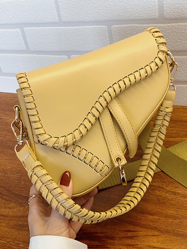 Well Tailored Bag with a Graceful Silhouette
