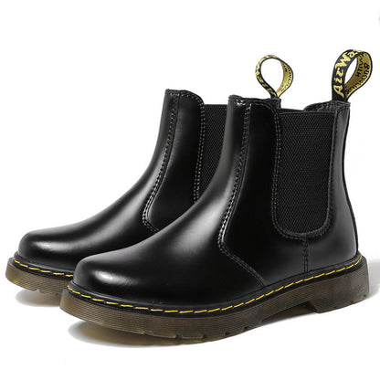 Beautifully Finished Boots in a Timeless Design