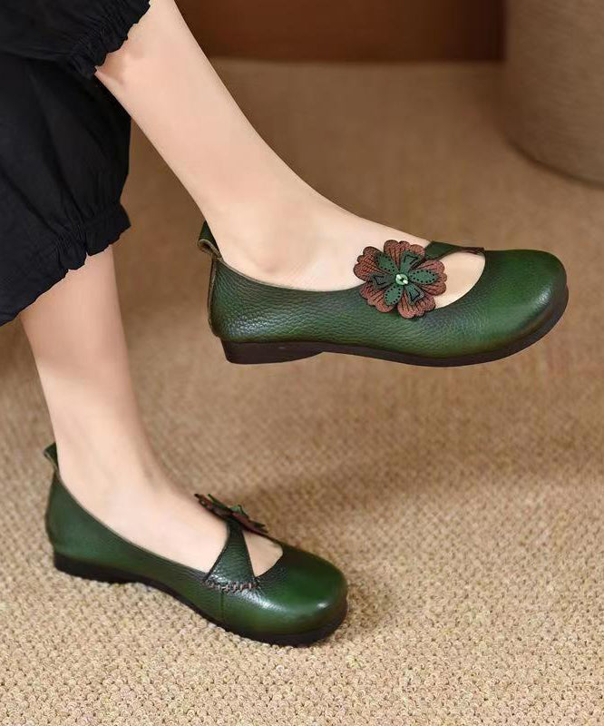 Classic Vintage Shoes with a Flattering Fit