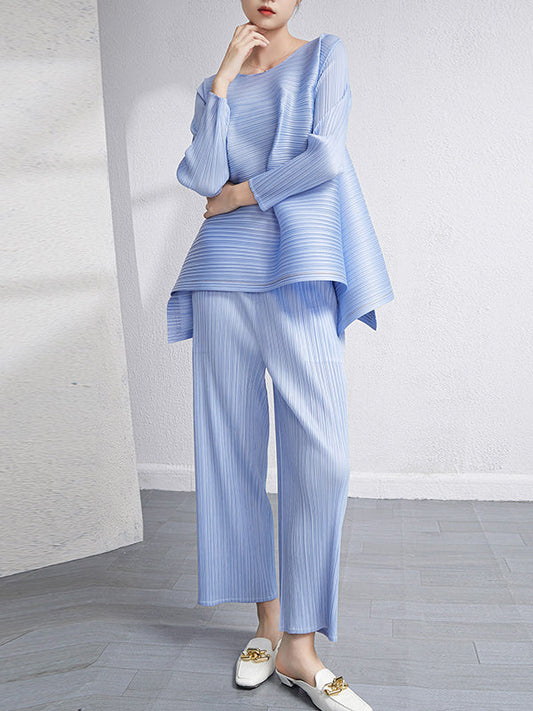 A Vintage Style Pants with Delicate Timeless Details