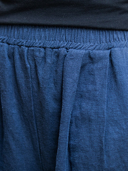 Effortlessly Elegant Trousers with a Timeless Design