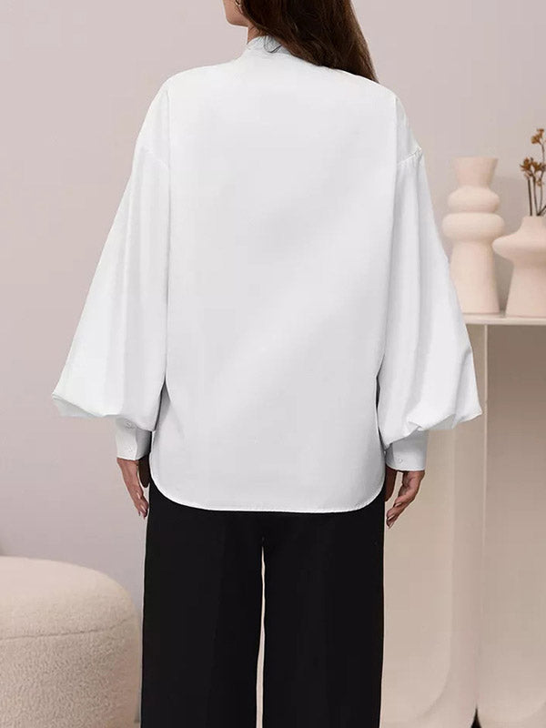 Sophisticated Blouse with a Clean Classic Look