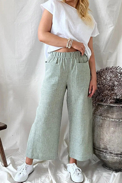 Beautifully Finished Pants in a Timeless Design
