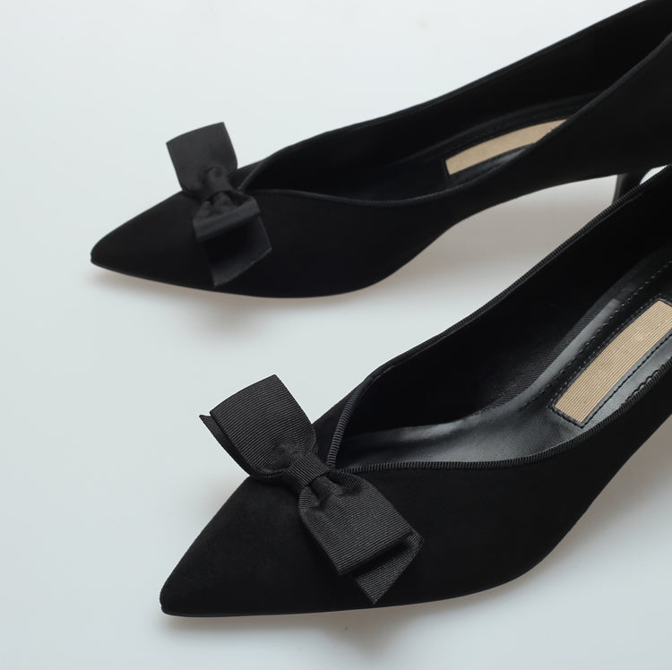 Classic Vintage Shoes with a Flattering Fit
