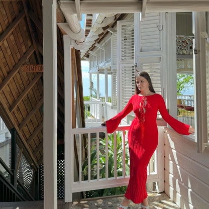 Classic Vintage Dress with a Flattering Fit