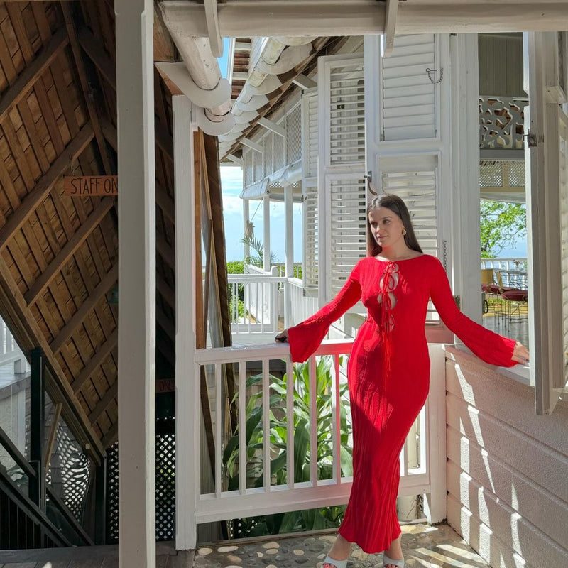 Classic Vintage Dress with a Flattering Fit