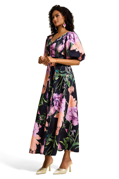 Polished Dress with an Effortless Classic Look