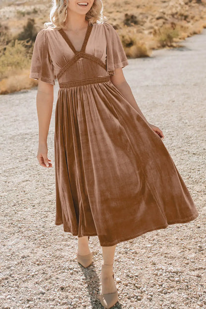 Polished Dress with an Effortless Classic Look