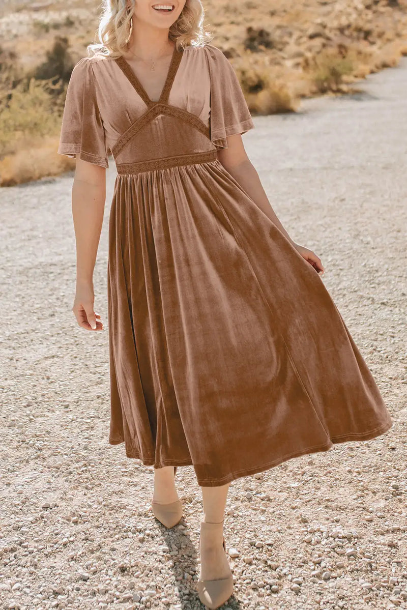 Polished Dress with an Effortless Classic Look