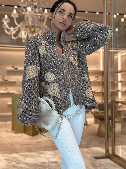 Effortlessly Elegant Cardigan with a Timeless Design