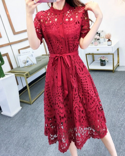 Classic Vintage Dress with a Flattering Fit