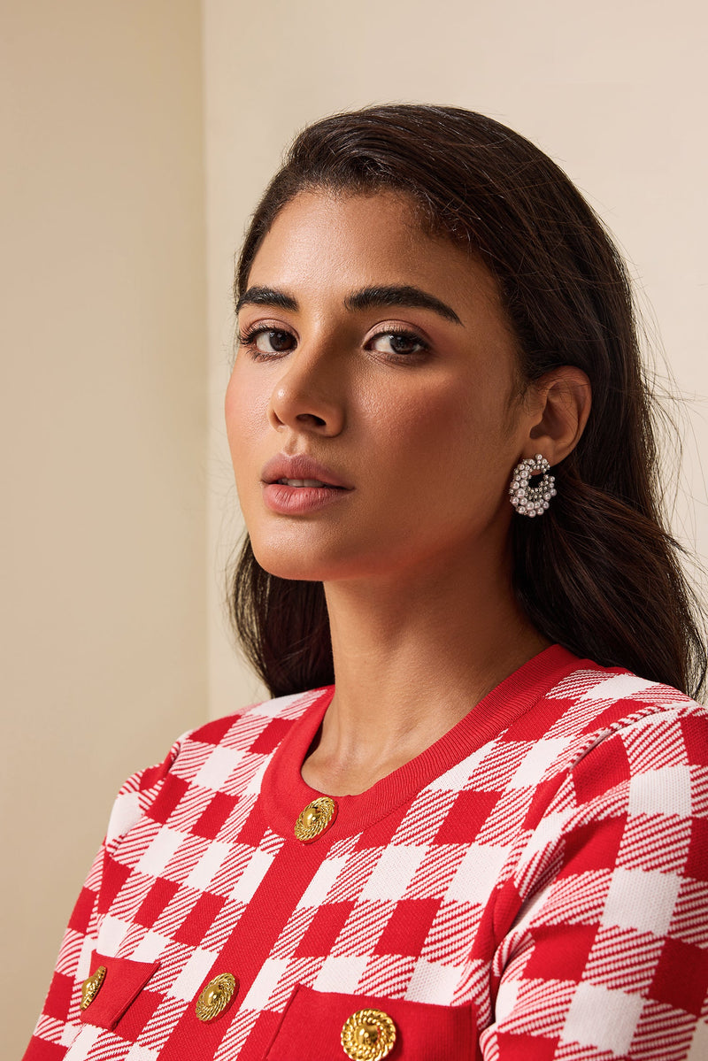 Gracefully Styled Garment for Any Occasion