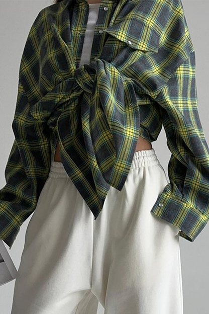 Sophisticated Blouse with a Clean Classic Look