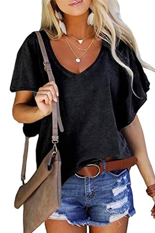 Well Tailored T-Shirt with a Graceful Silhouette