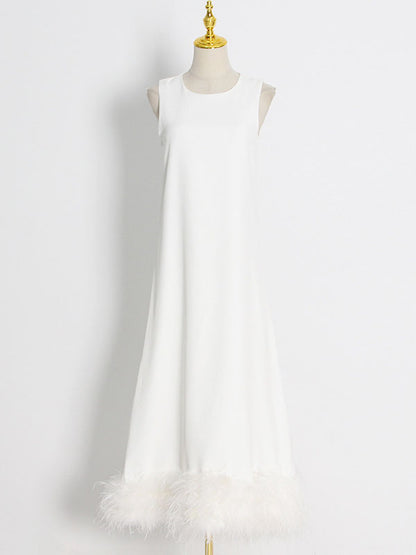 Beautifully Finished Dress in a Timeless Design