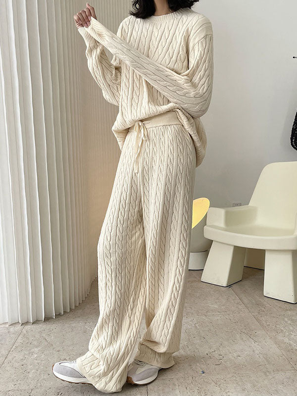 Elegantly Styled Pants for Everyday Wear