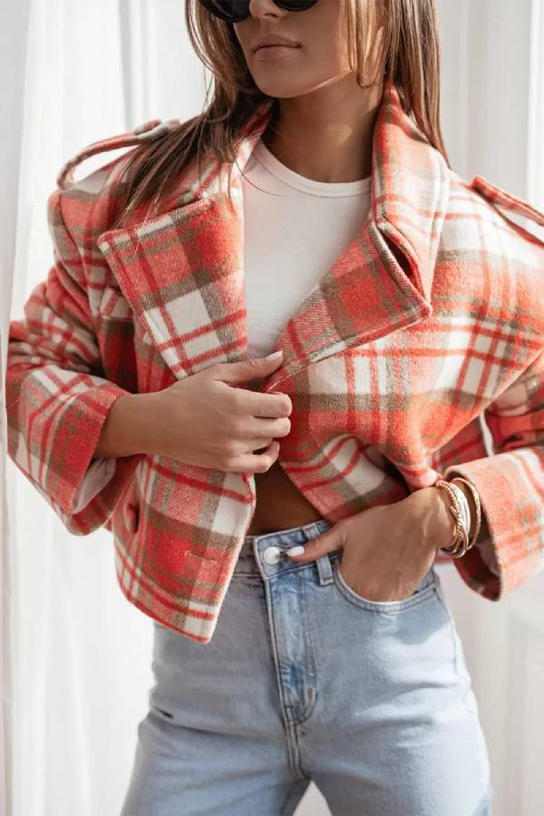 Gracefully Styled Jacket for Any Occasion