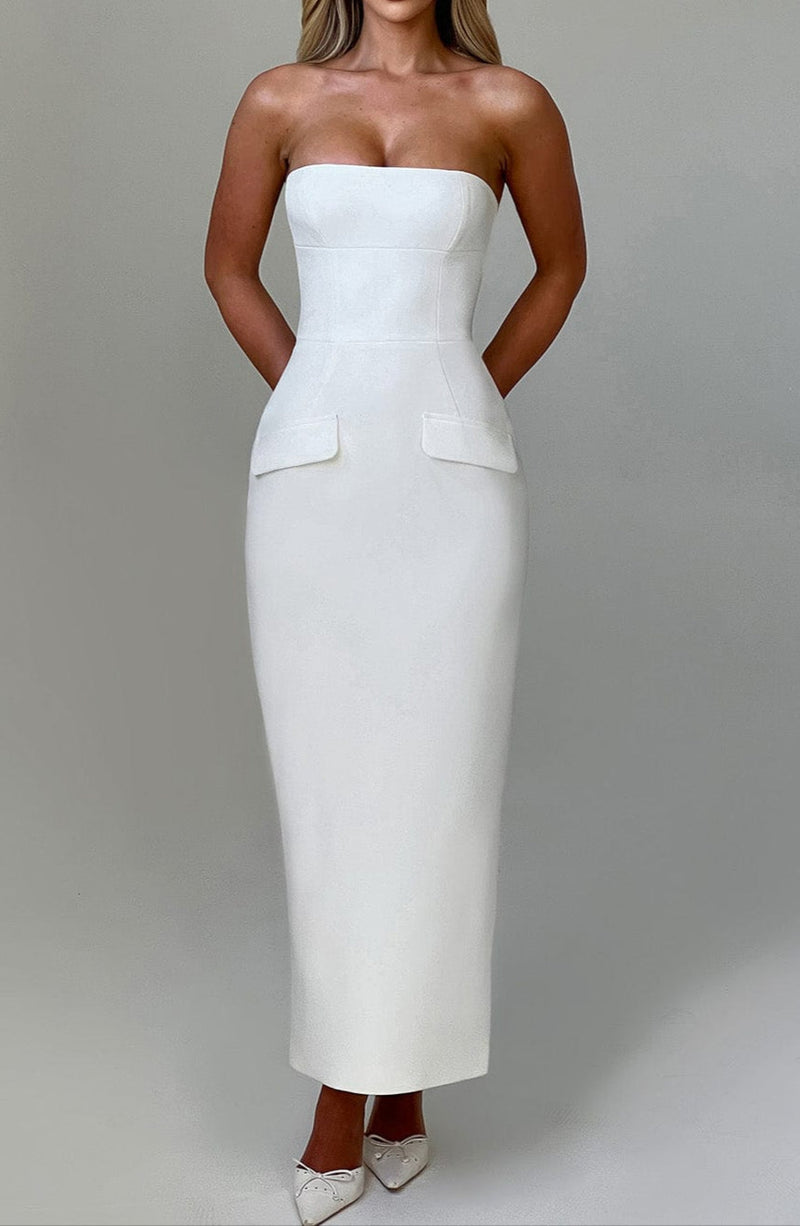 Beautifully Crafted Dress in a Classic Style
