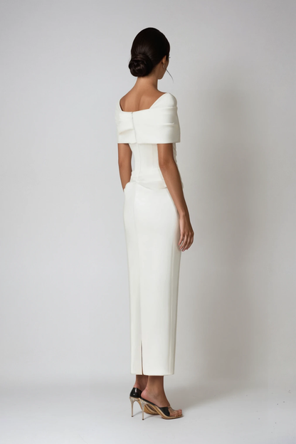 Sophisticated Dress with a Clean Classic Look