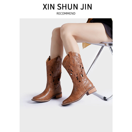Polished Boots with an Effortless Classic Look