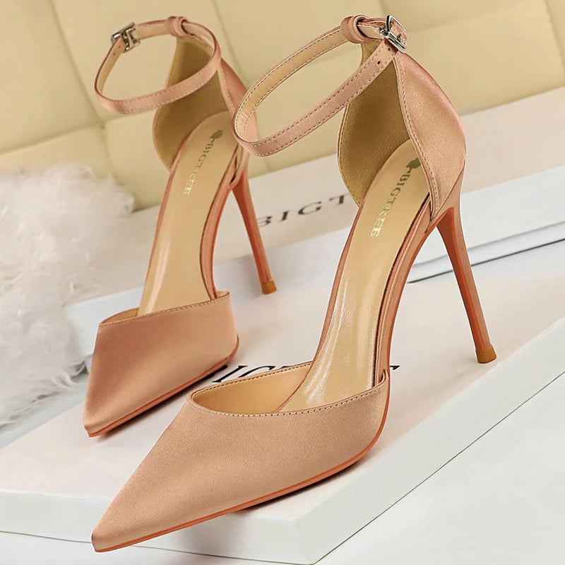 Beautifully Crafted Heels in a Classic Style
