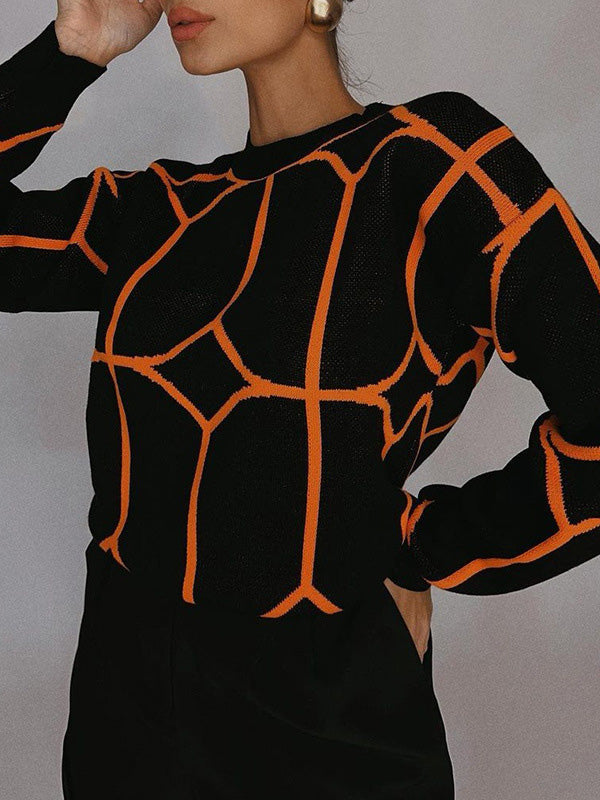 Well Tailored Sweater with a Graceful Silhouette