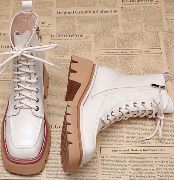 Polished Boots with an Effortless Classic Look