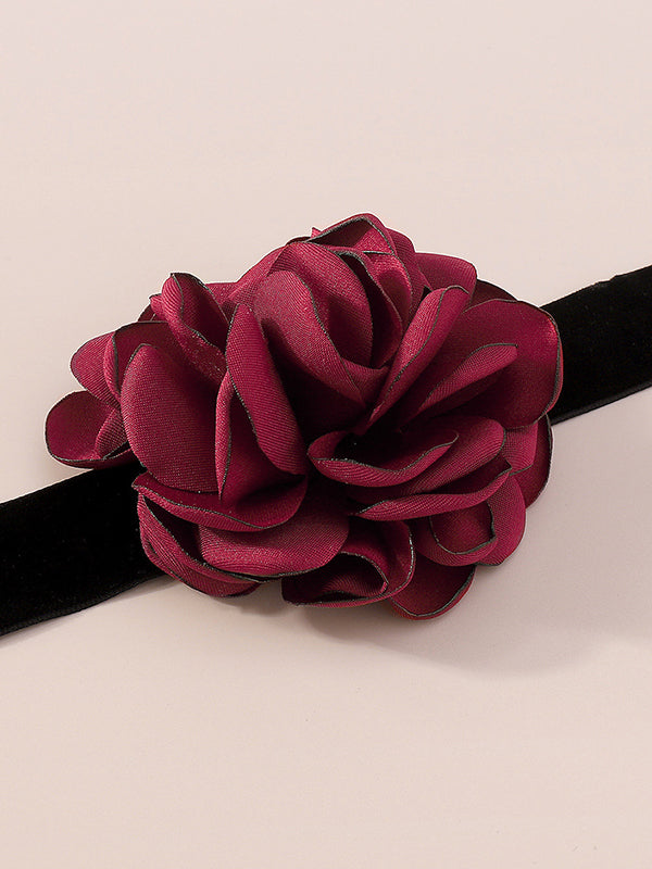 Sophisticated Garment with a Clean Classic Look